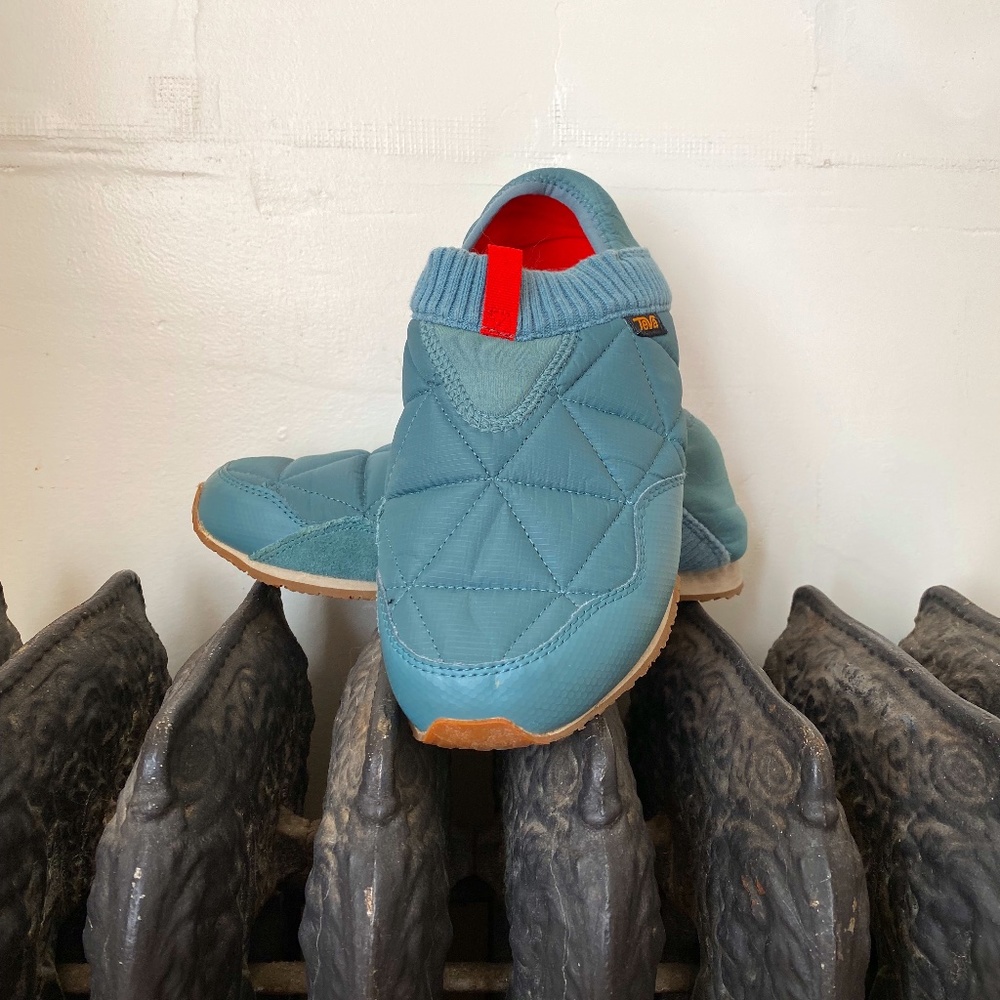 Teva Ember Moc